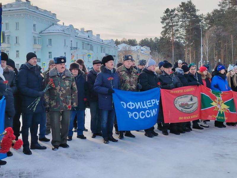 В День памяти воинов-интернационалистов в Железногорске прошли памятные мероприятия.